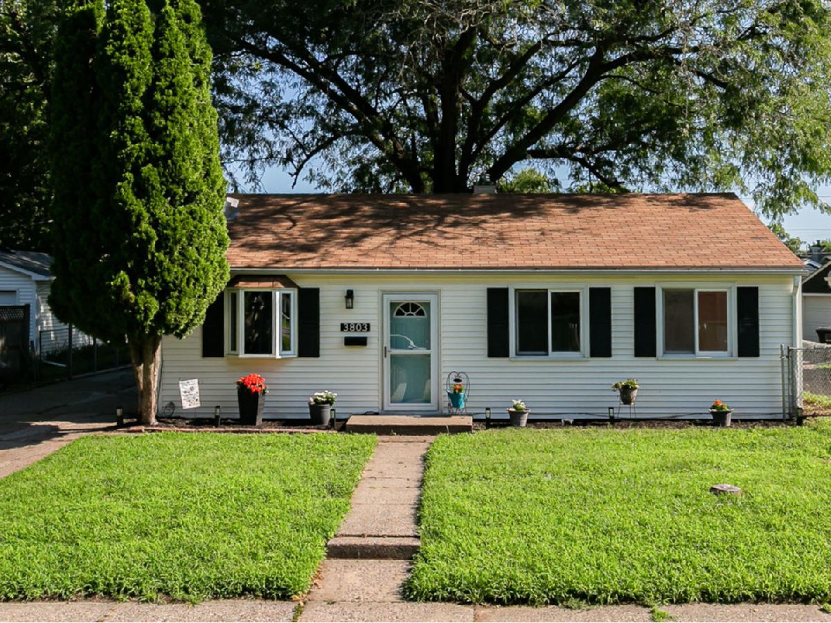 Sold Moline Illinois, 3803 11th