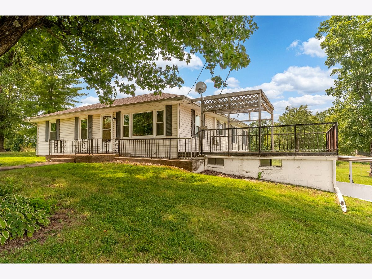  For Sale Carbondale Illinois, 6717 Giant City Road