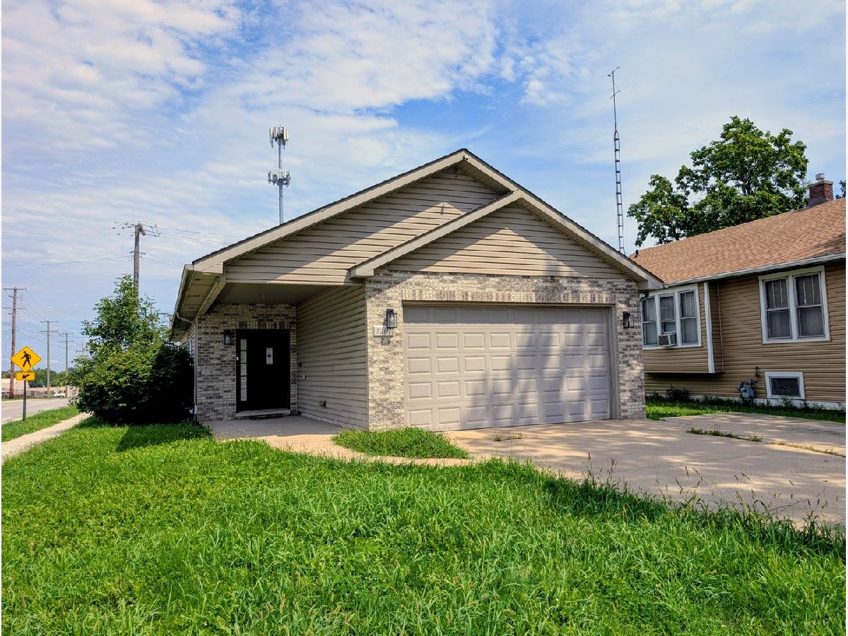  For Sale Kankakee Illinois, 1201 Chestnut Street
