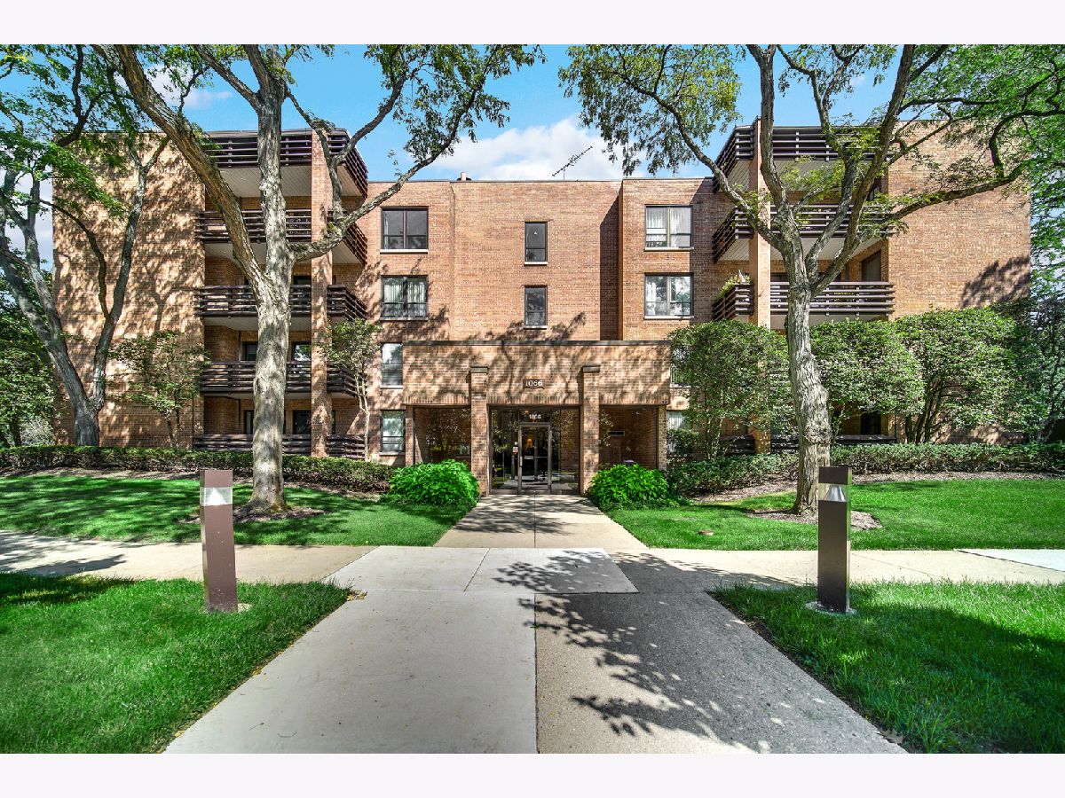  For Sale Northbrook Illinois, 1066 Shermer Road