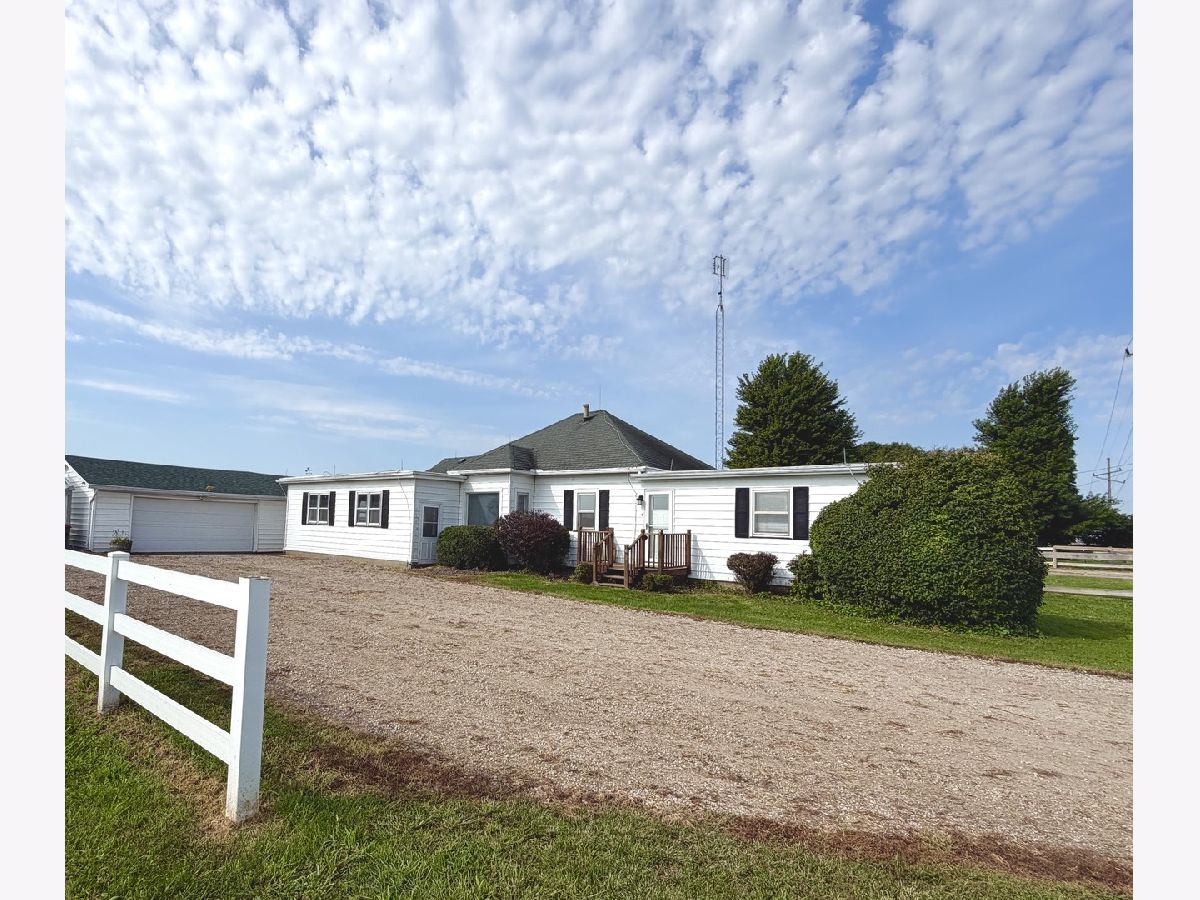  For Sale Peru Illinois, 82 23rd Road