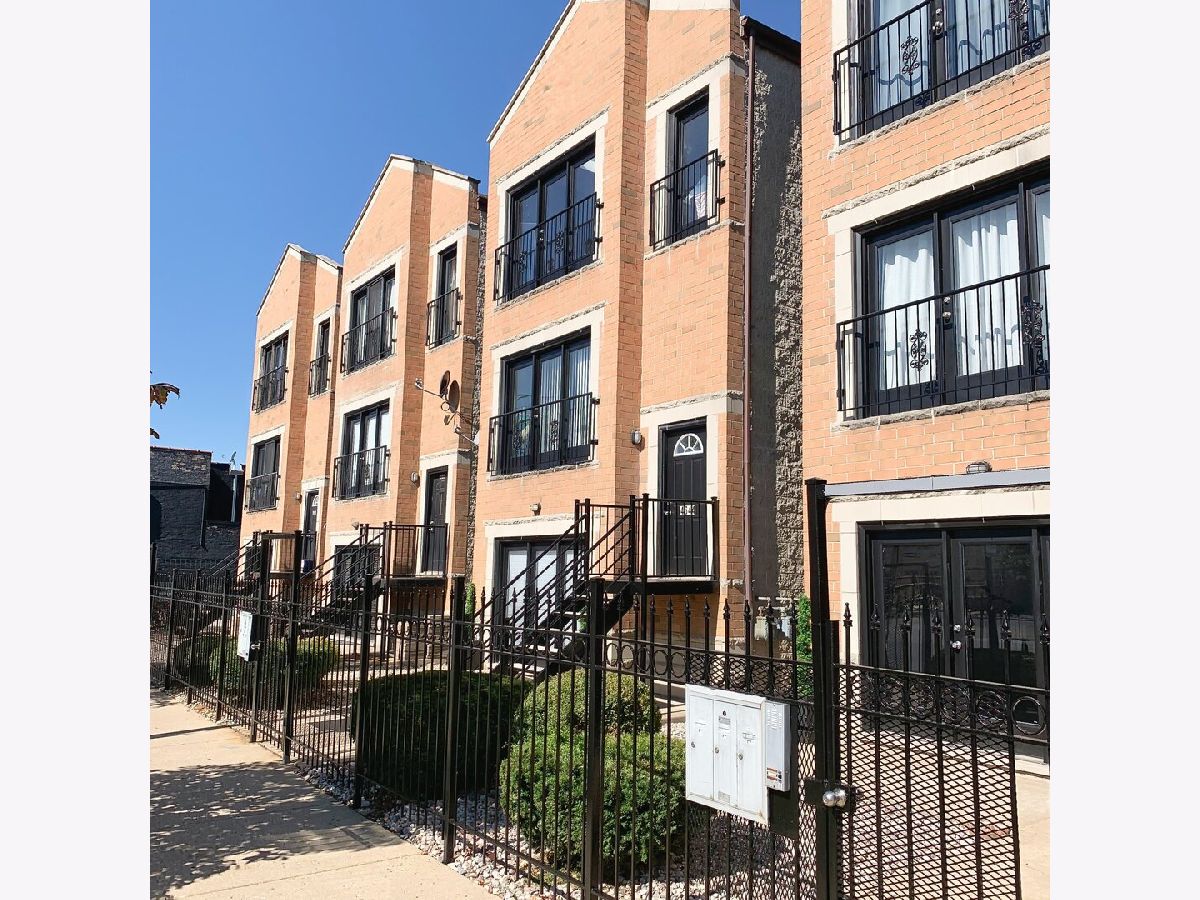  Rented Chicago Illinois, 4644 63rd