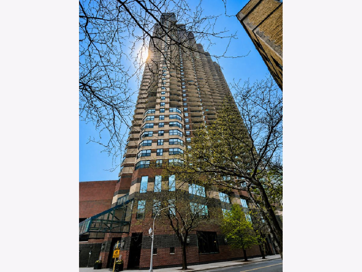  Rented Chicago Illinois, 3660 Lake Shore