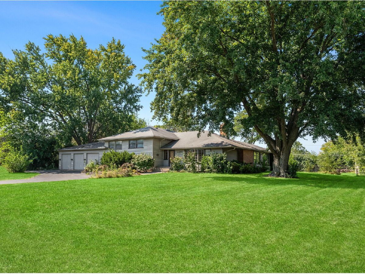  For Sale Northbrook Illinois, 2250 White Oak Drive