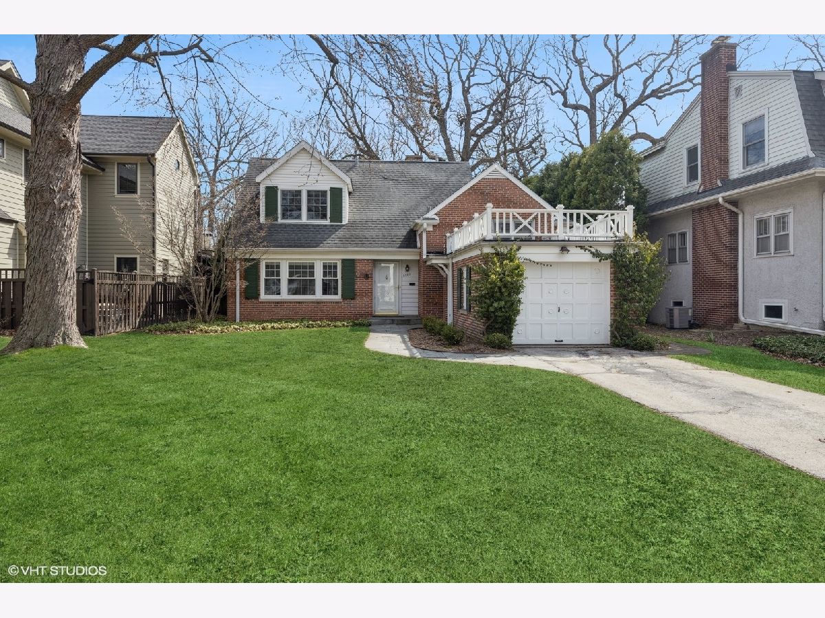  Rented Evanston Illinois, 2725 Broadway
