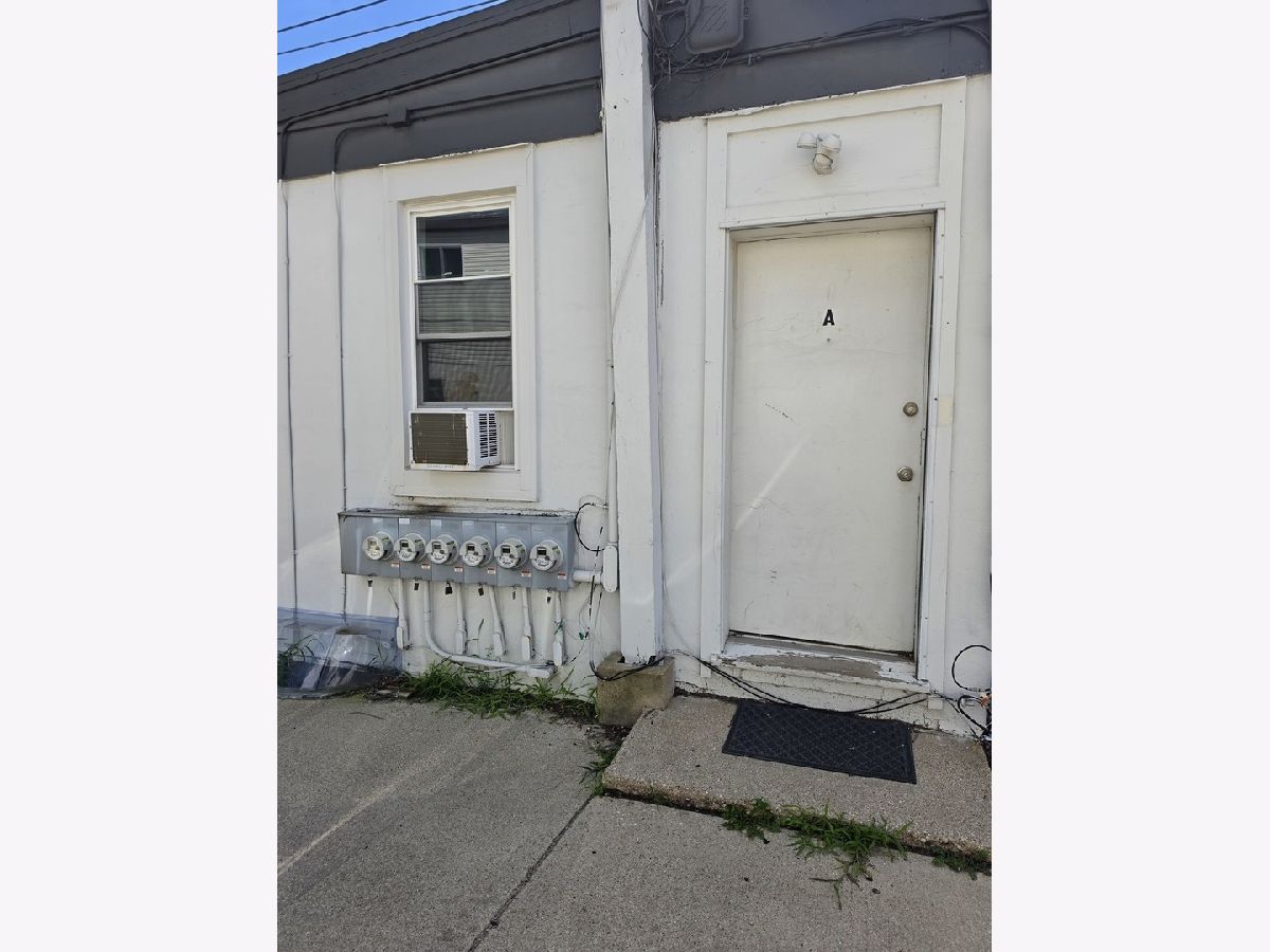  Rented Crystal Lake Illinois, 5610 S Illinois Rte 31