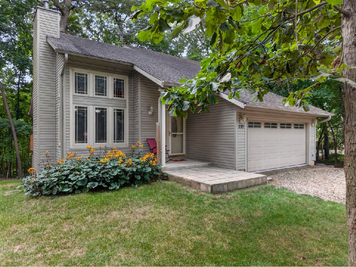  For Sale Varna Illinois, 230 Winter Haven Drive