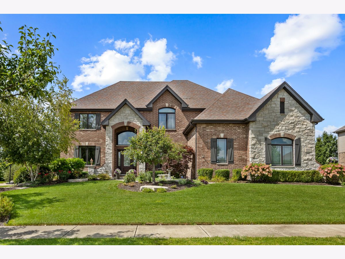  For Sale Frankfort Illinois, 22232 Elise Boulevard