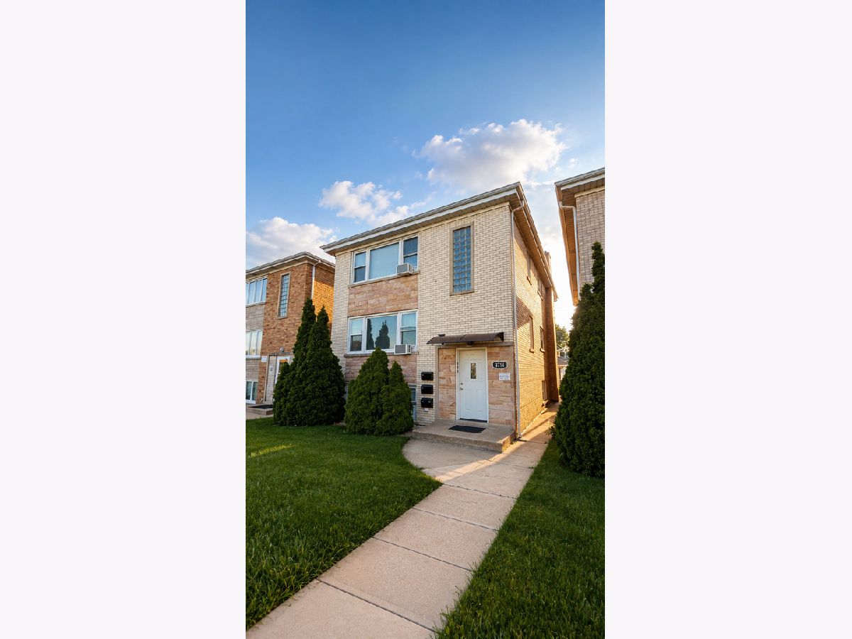  Rented Chicago Illinois, 3714 Harlem