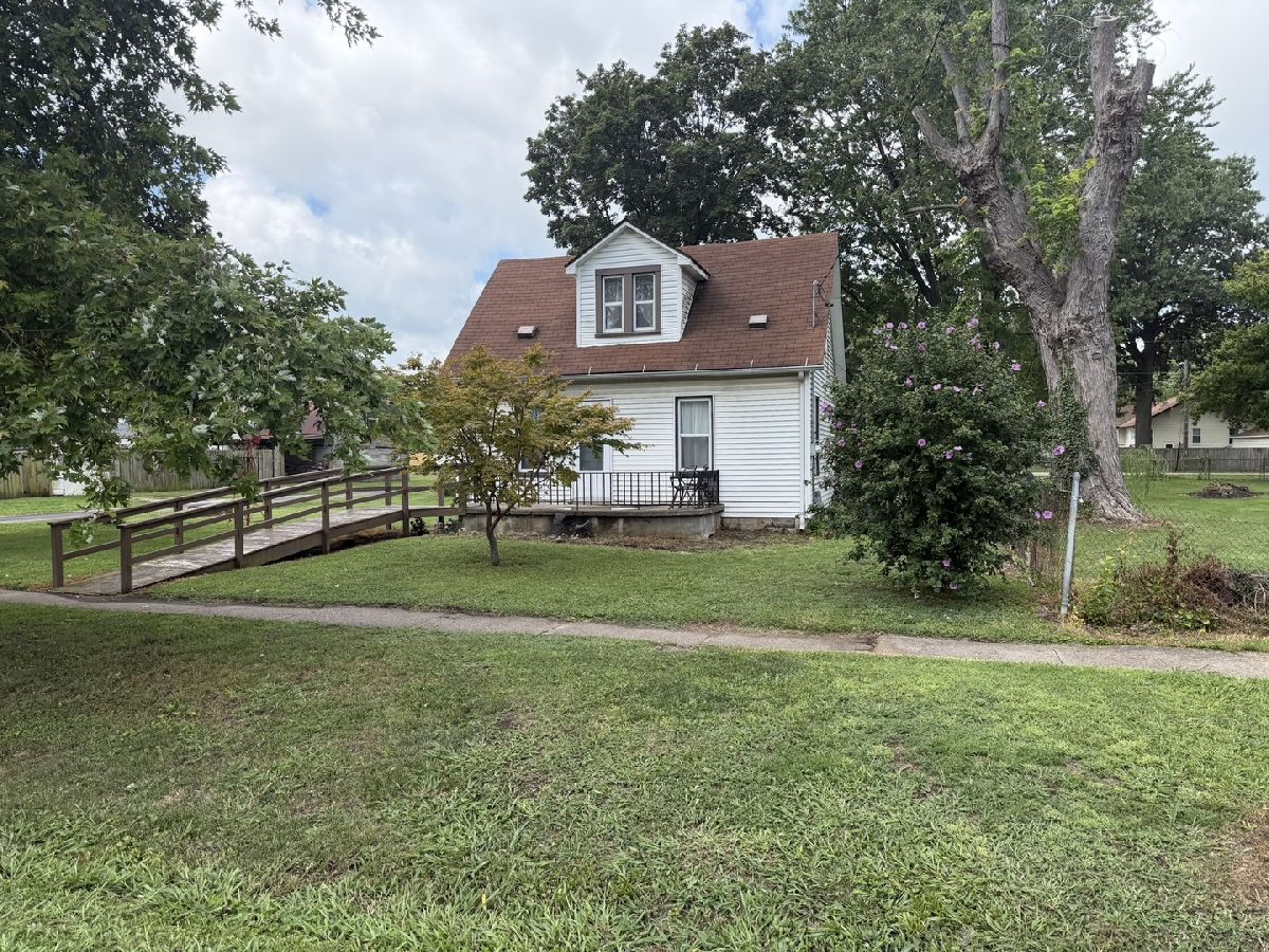  For Sale Centralia Illinois, 504 Walnut Street