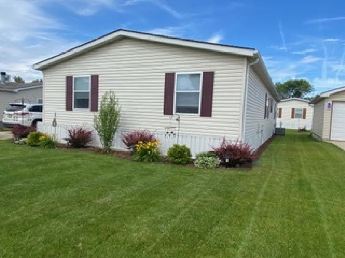  For Sale Matteson Illinois, 34 Petunia Circle