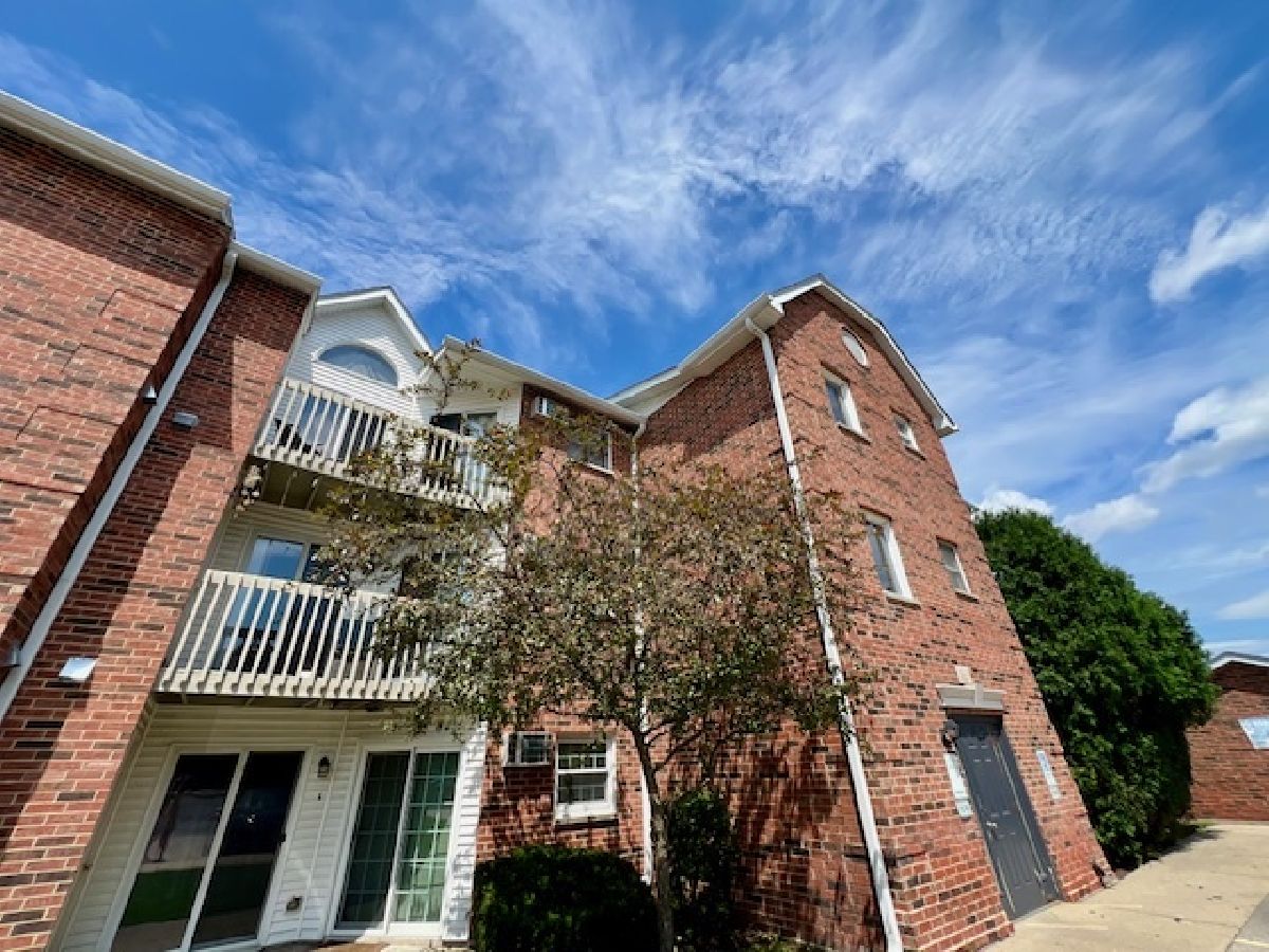  For Rent Lake In The Hills Illinois, 1363 Cunat