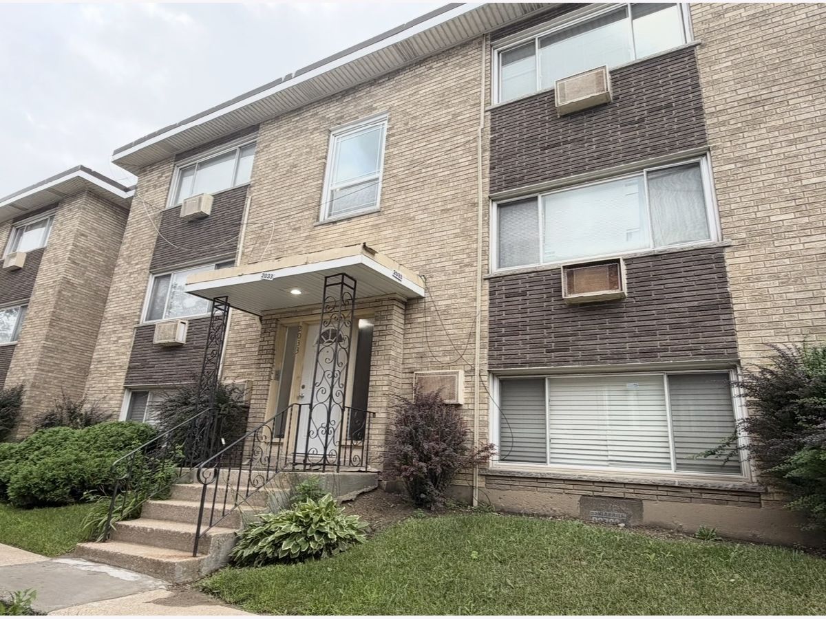  For Rent Chicago Illinois, 2033 111th