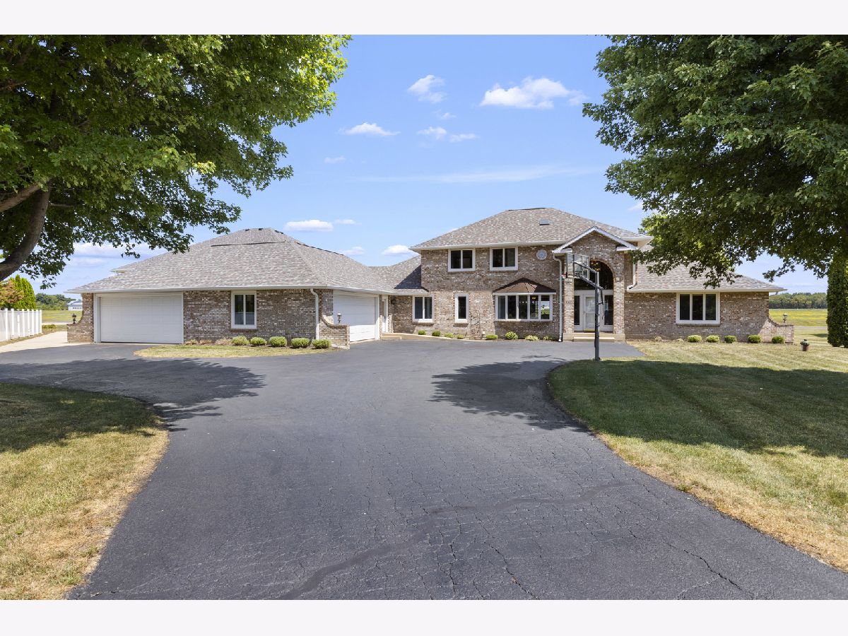  For Sale Poplar Grove Illinois, 2601 Cessna Circle