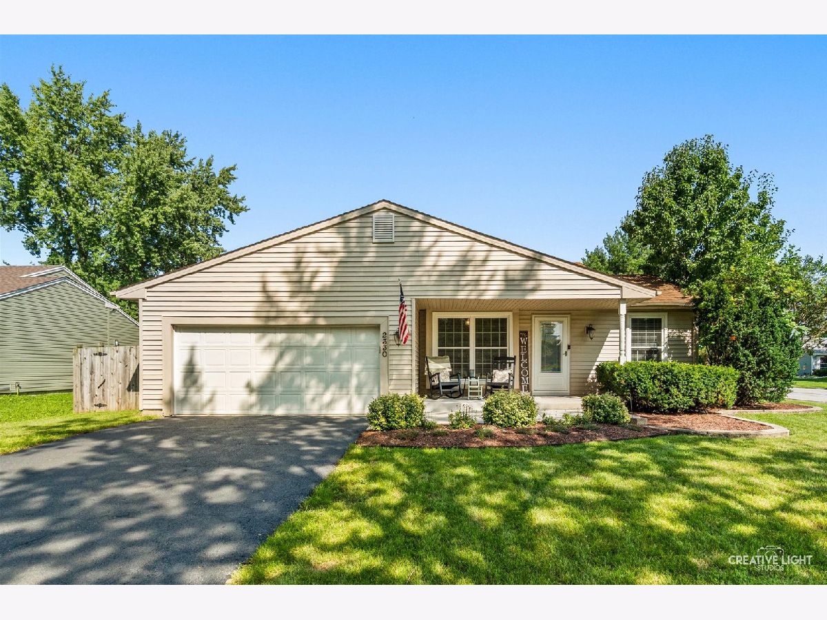  For Sale Naperville Illinois, 2330 Weatherford Lane
