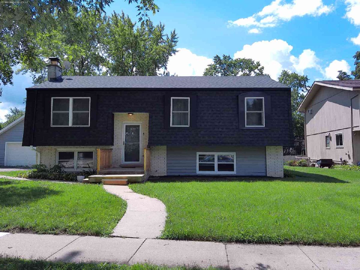 Homes For Sale Homecrest Mundelein Illinois, 839 Bonniebrook Avenue