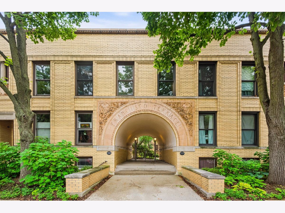  For Sale Oak Park Illinois, 129 Francisco Terrace