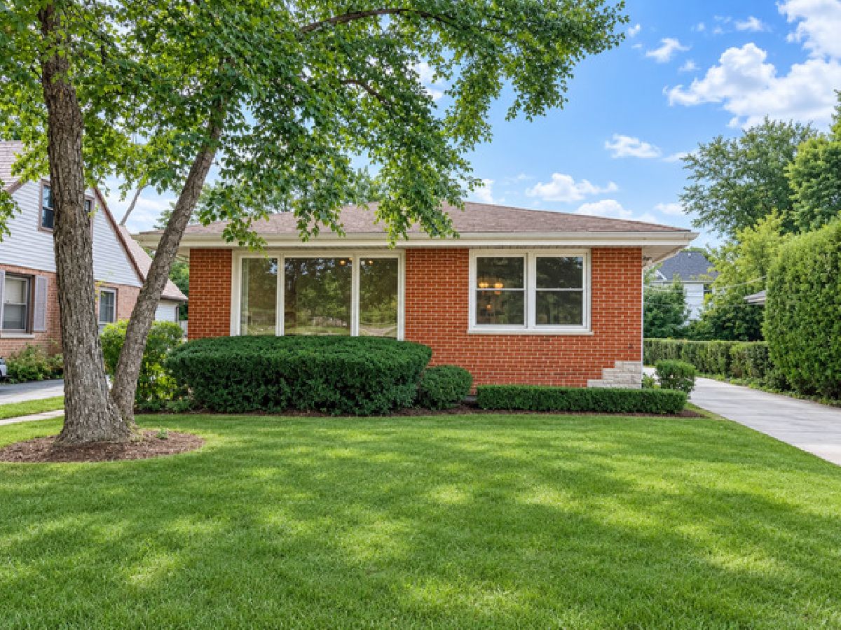  For Sale Glenview Illinois, 124 Harlem Avenue