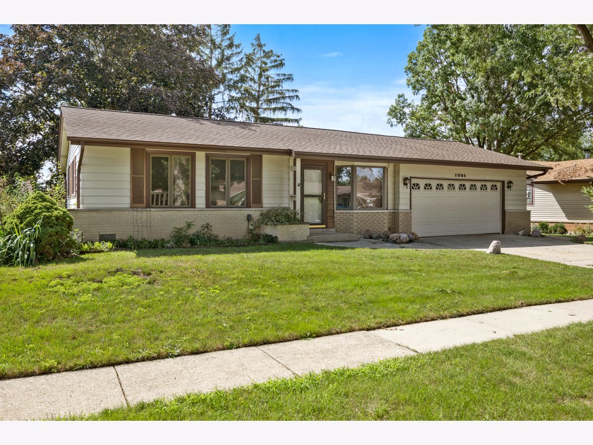 Homes For Sale Centex Elk Grove Village Illinois, 1086 Hickory Lane