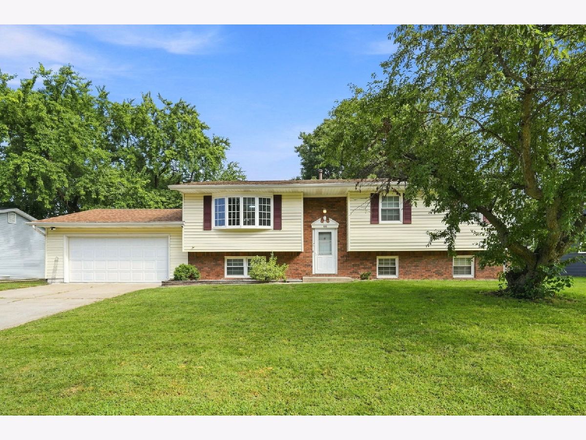  For Sale Colona Illinois, 105 Spruce Drive