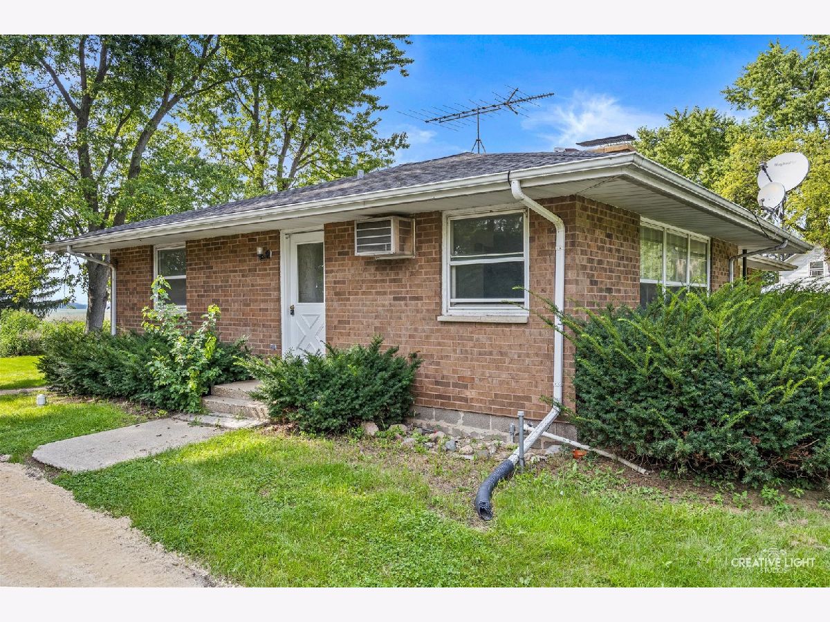  For Rent Hampshire Illinois, 8N486 Thomas