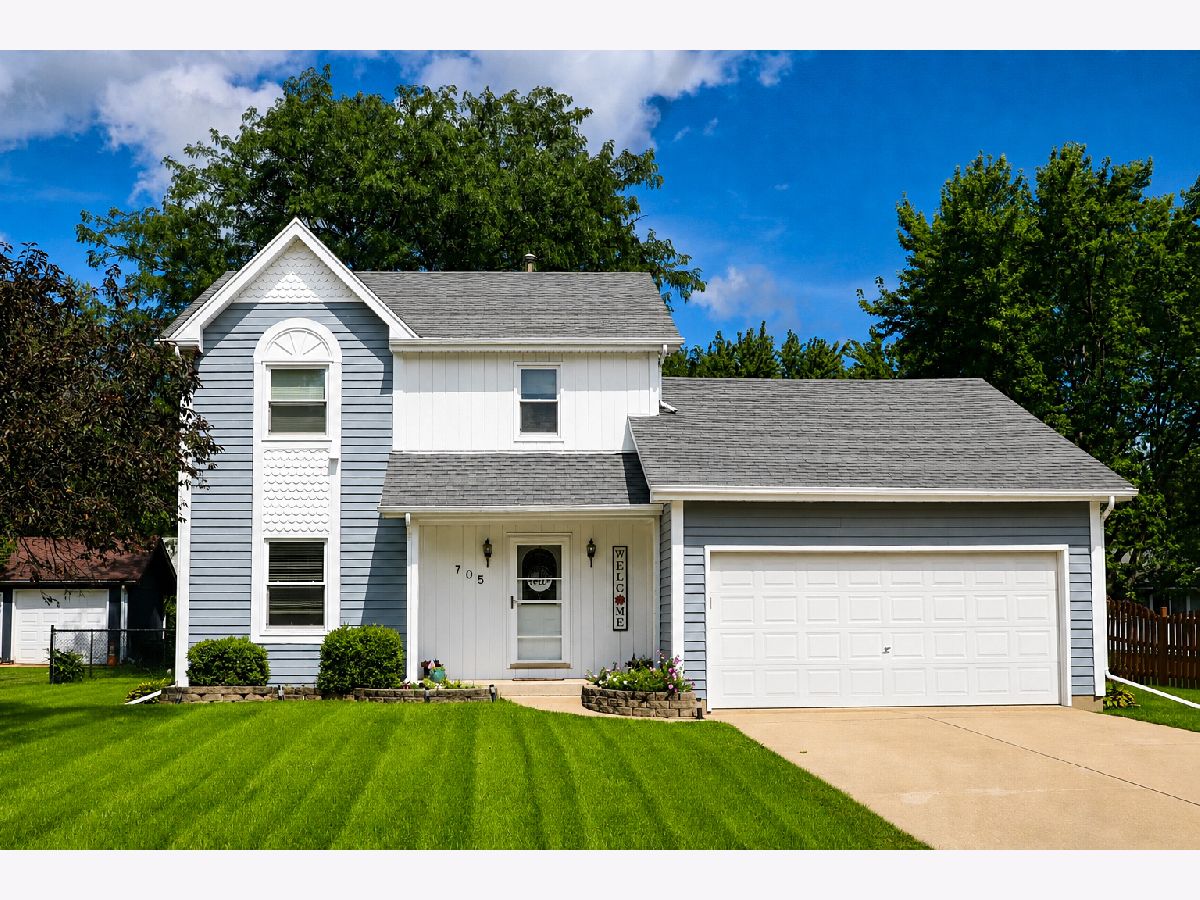 Homes For Sale Bella Terra Plano Illinois, 705 Edgelawn Drive