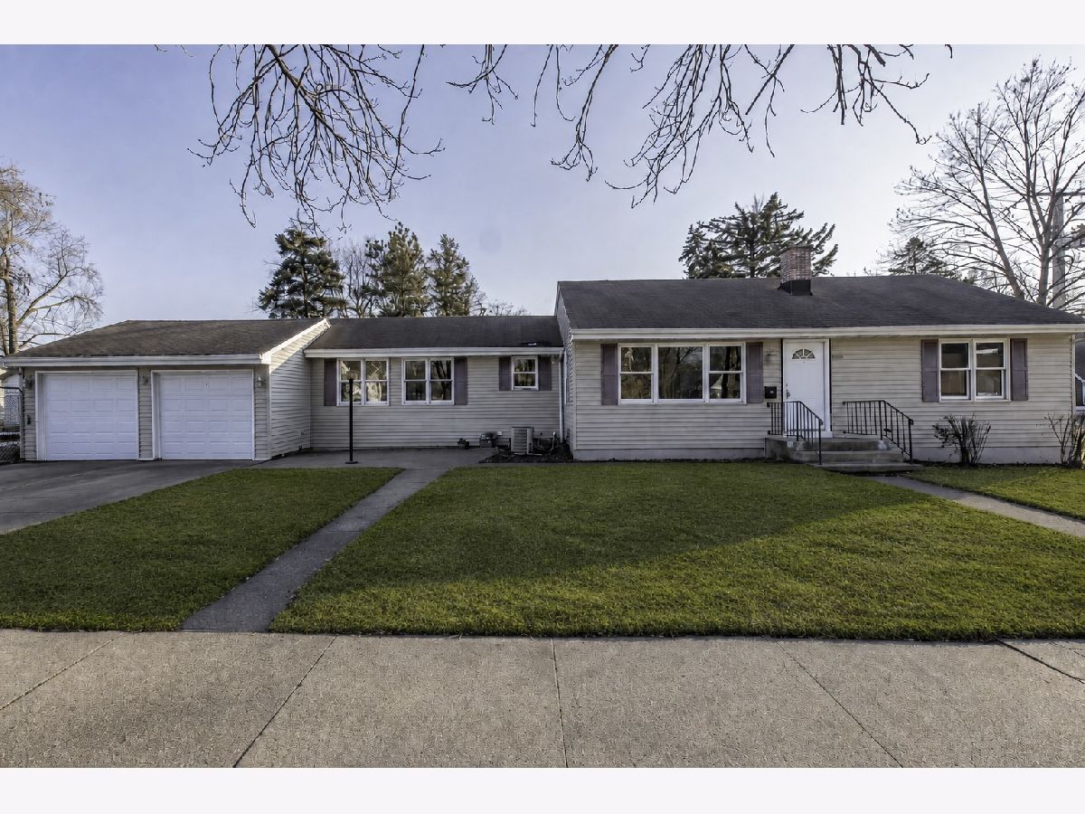  Rented North Chicago Illinois, 821 12th
