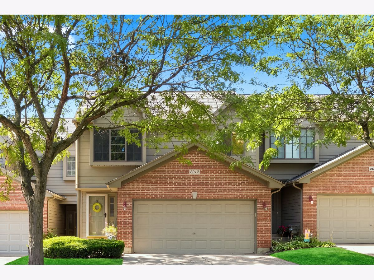 Townhomes For Sale Wynstone Of Century Oaks Elgin Illinois, 2017 Jeffrey Lane