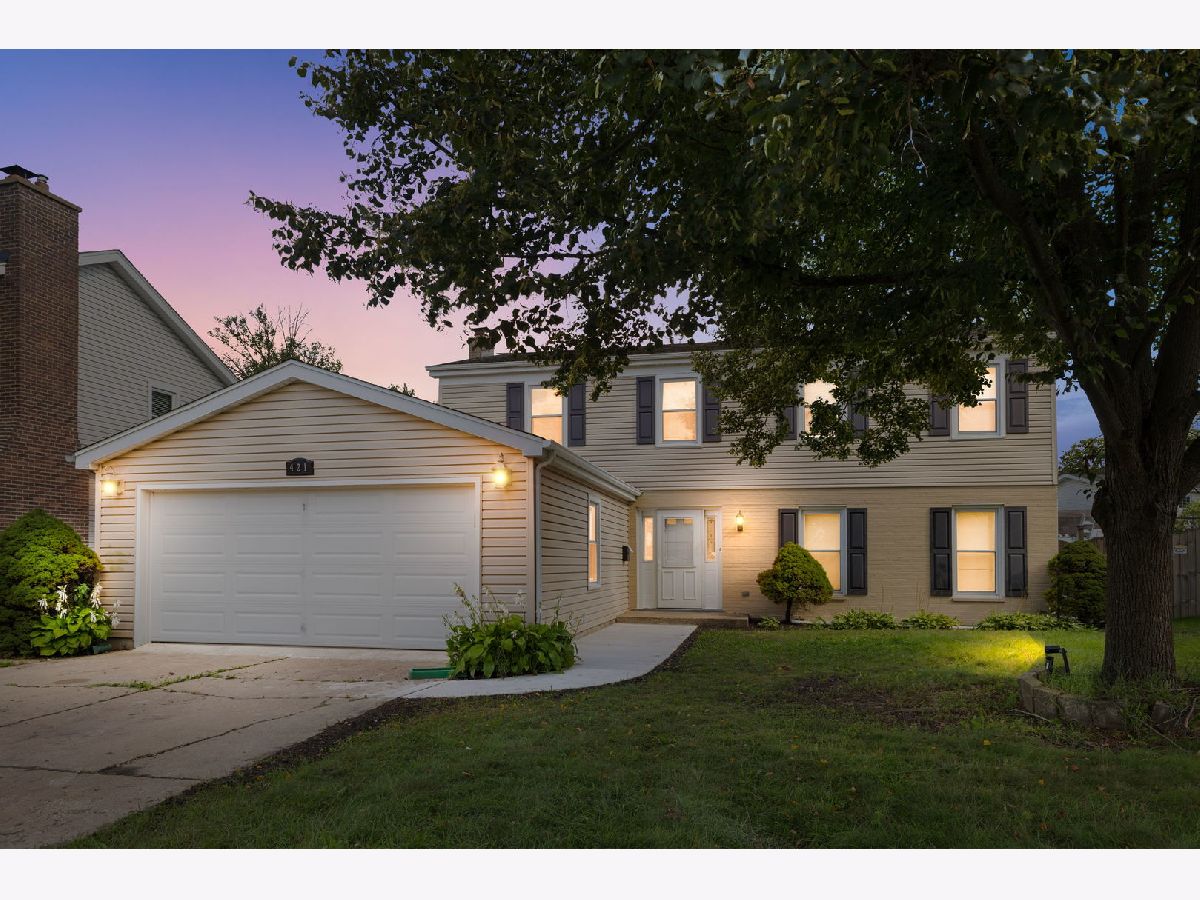 Homes & Condos & Townhomes For Sale Manor Hill Lombard Illinois, 421 Collen Drive