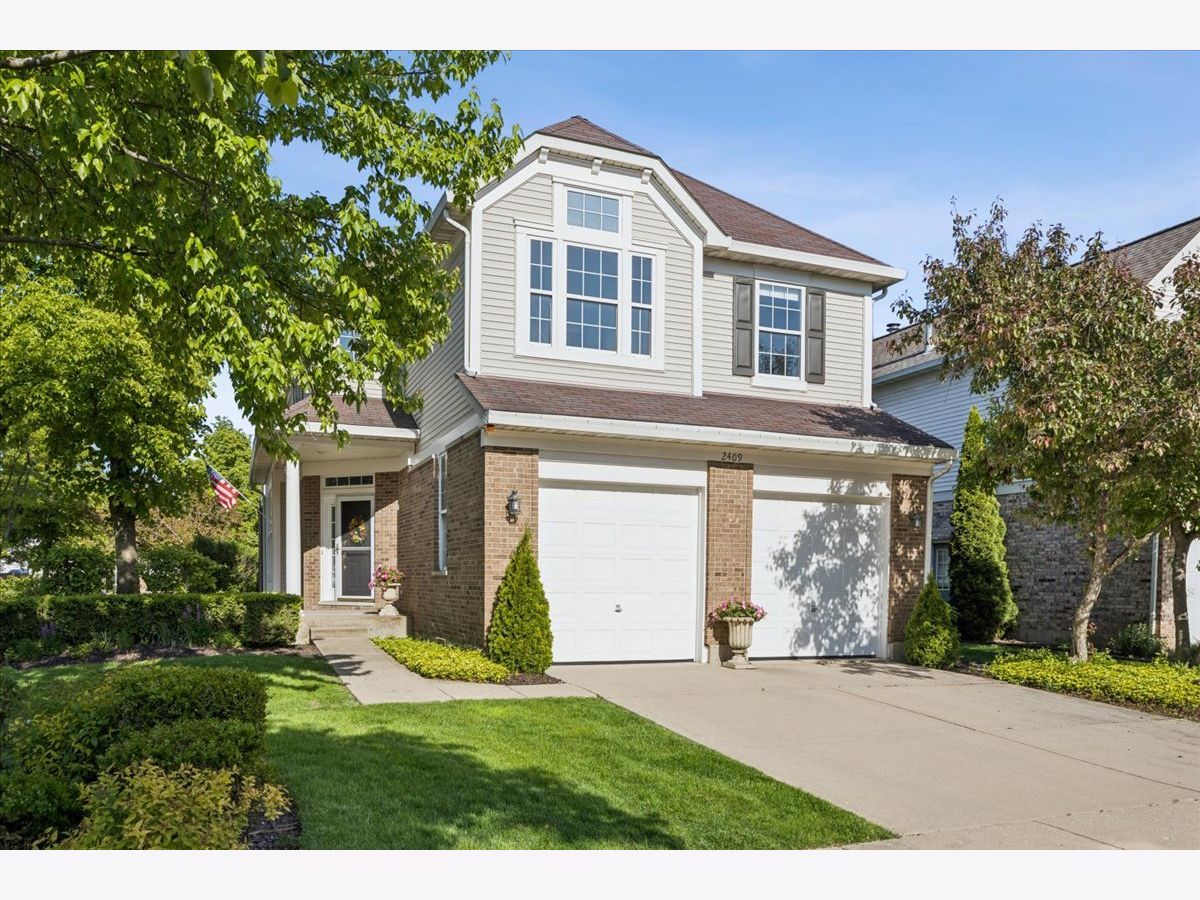  For Sale Westchester Illinois, 2409 Meadowbrook Lane