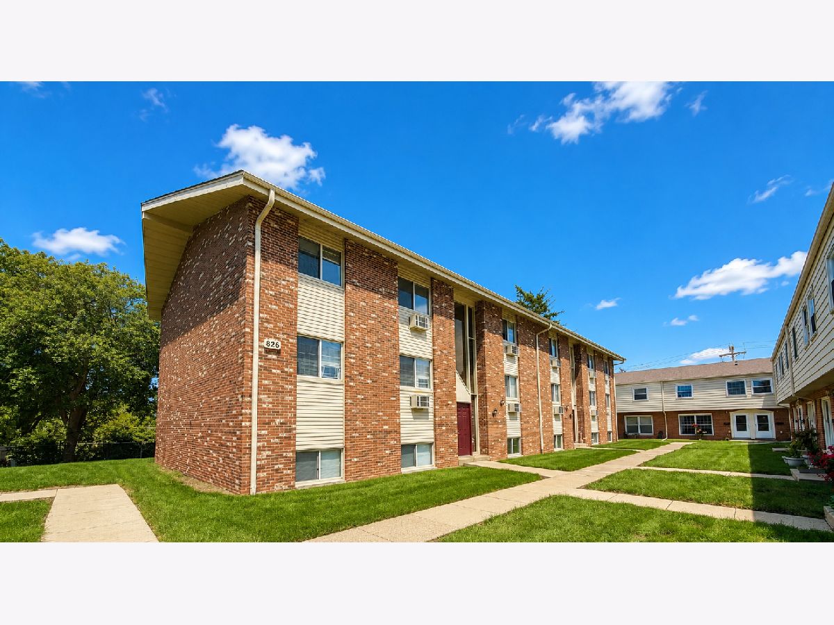  For Rent Libertyville Illinois, 826 Milwaukee