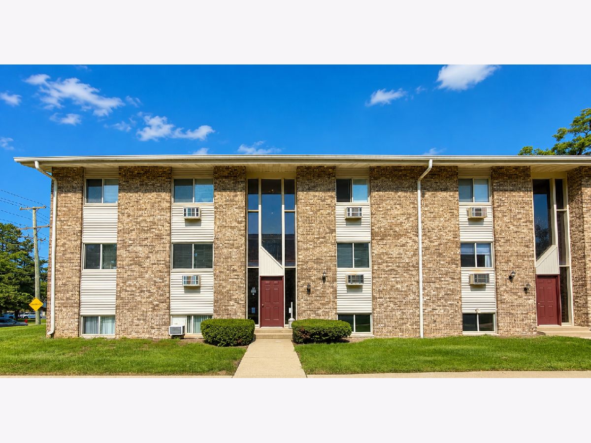 Rented Libertyville Illinois, 872 Milwaukee