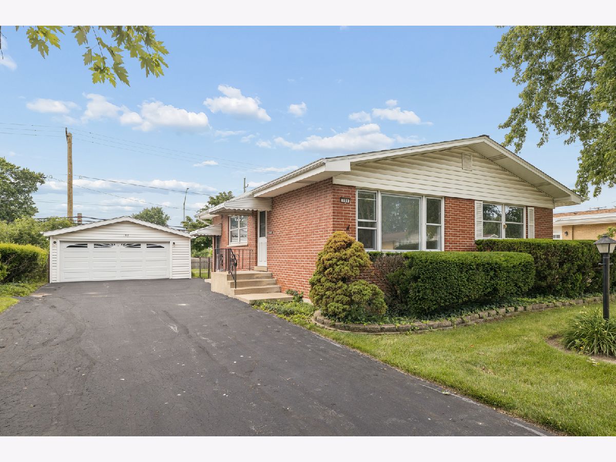  For Sale Chicago Heights Illinois, 198 Normandy Drive