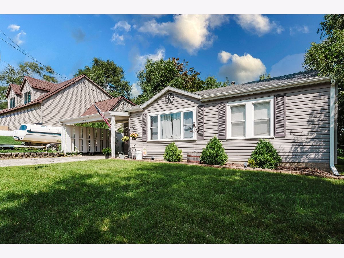  For Sale Fox Lake Illinois, 109 Hilldale Road