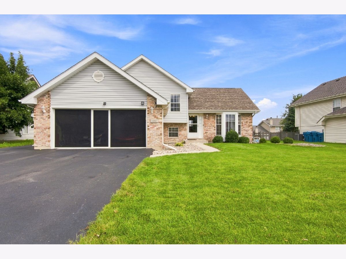  For Sale Monee Illinois, 5734 Roosevelt Street