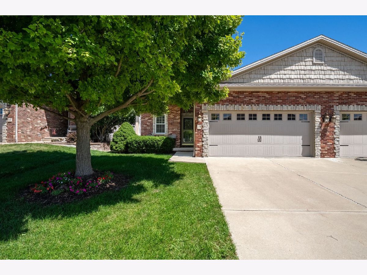 Condos & Townhomes & Homes For Sale Villas At Eagle View South Bloomington Illinois, 31 Yukon Circle