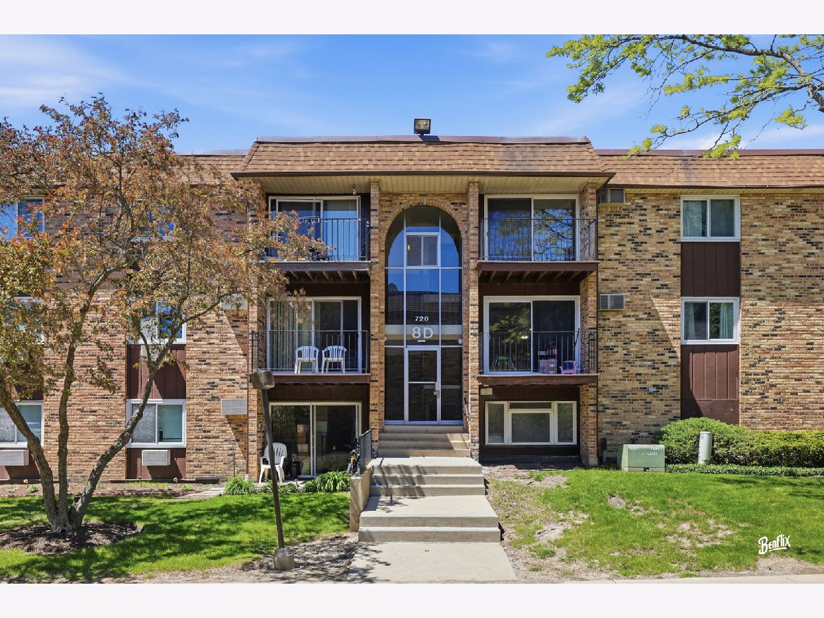Condominiums For Sale Highland Crossing Hoffman Estates Illinois, 720 Hill Drive
