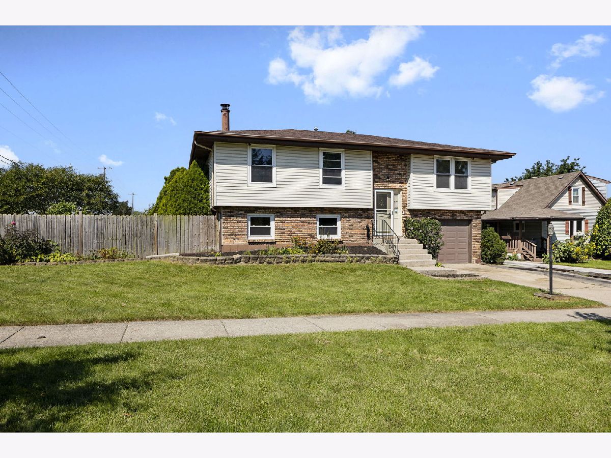  For Sale Oak Forest Illinois, 15642 Latrobe Avenue