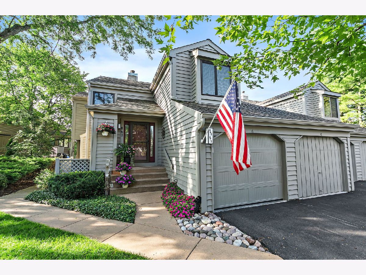  For Sale Lake Barrington Illinois, 867 Longmeadow Court