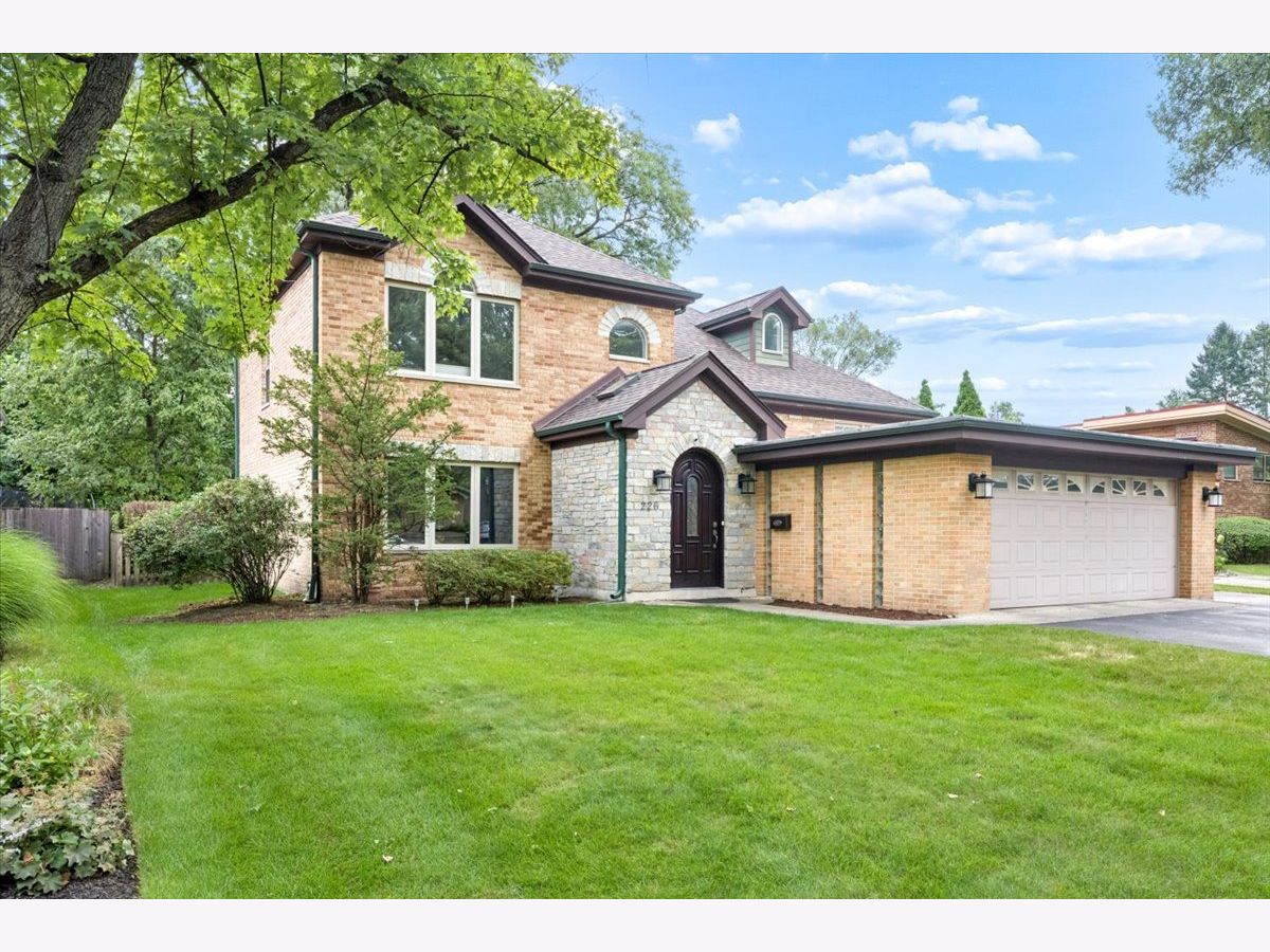  For Sale Wilmette Illinois, 226 Sunset Drive