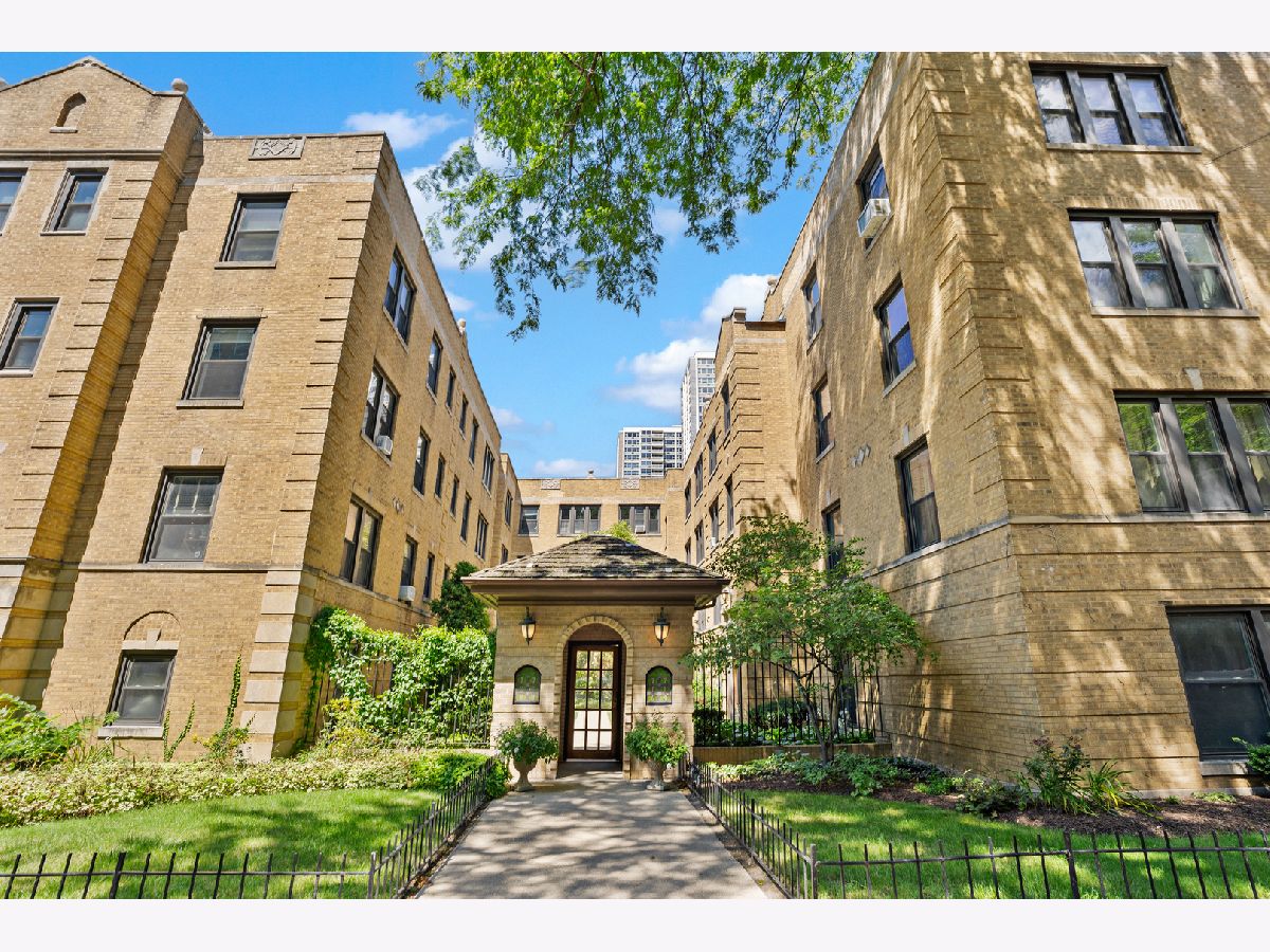  For Sale Chicago Illinois, 714 Buena Street
