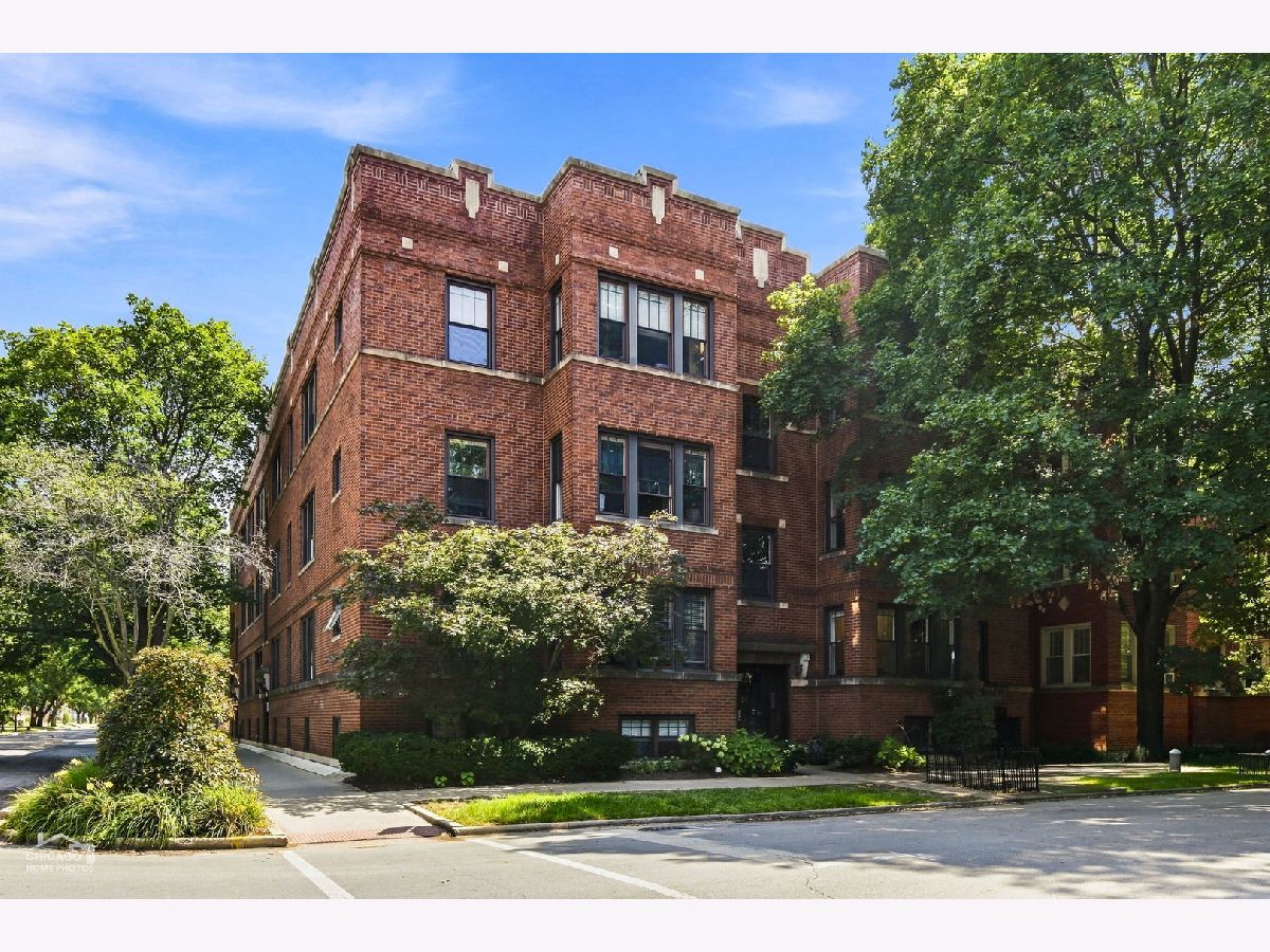  For Sale Chicago Illinois, 5357 Paulina Street