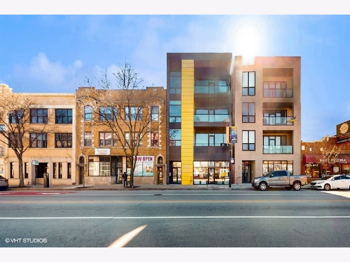 Condos & Townhomes & Homes For Rent Ukrainian Village Chicago Illinois, 2335 Chicago