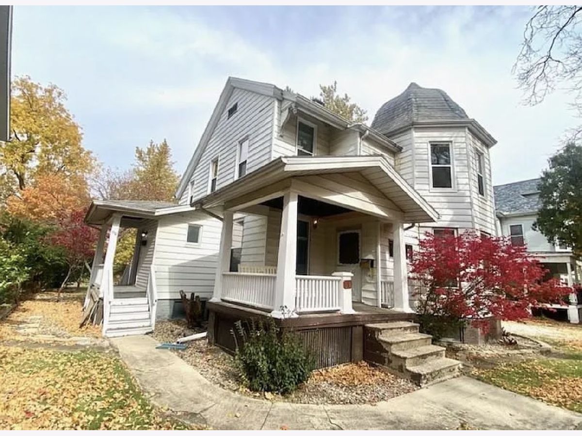 Homes For Rent Franklin Park Bloomington Illinois, 612 1/2 Chestnut
