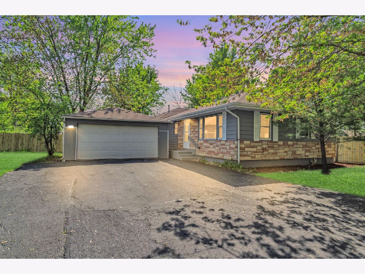  For Sale South Elgin Illinois, 117 Arthur Avenue