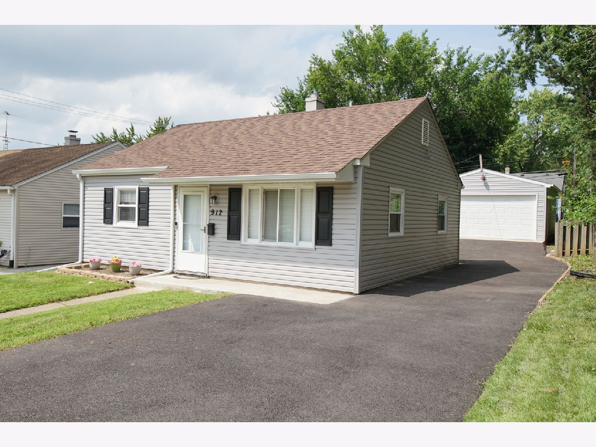 Sold Aurora Illinois, 912 Harriet