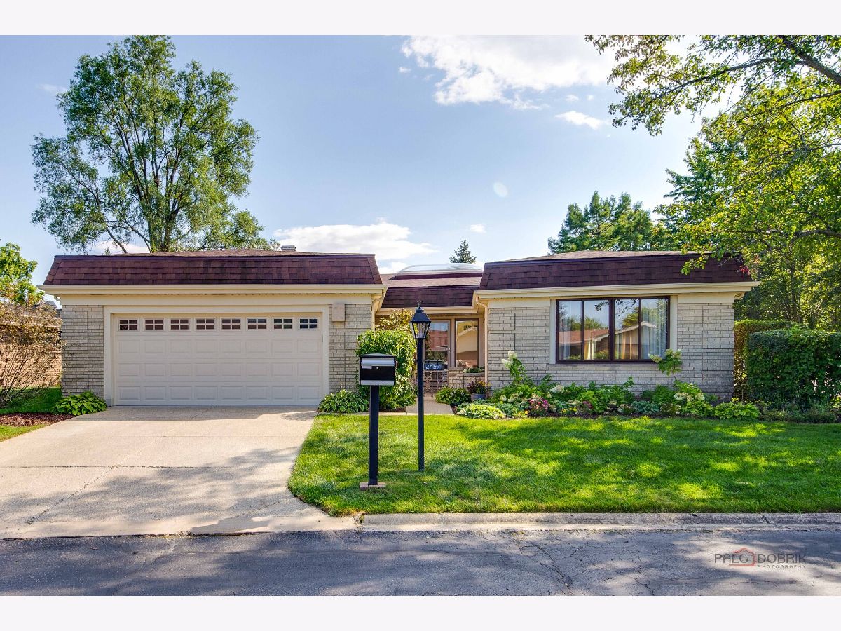  For Sale Northbrook Illinois, 2457 Seville Circle