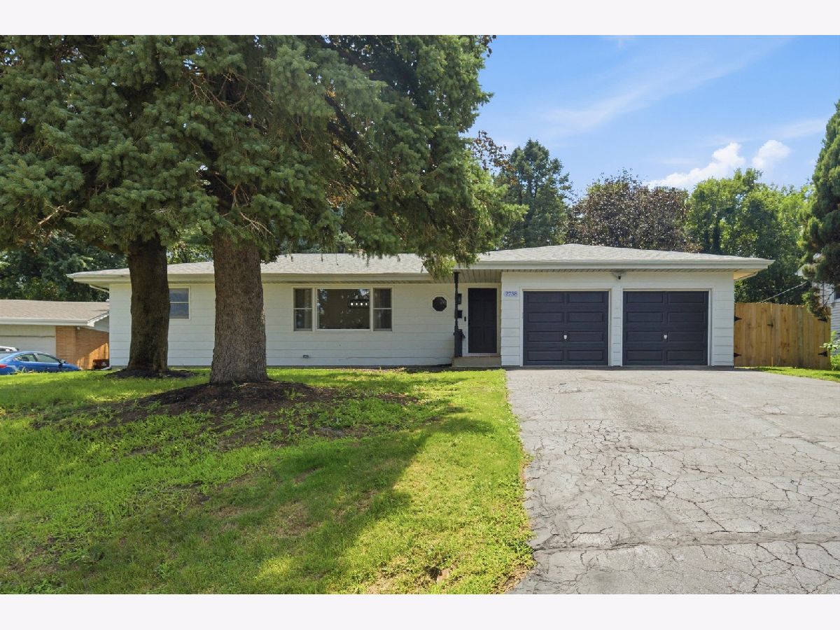  For Sale Joliet Illinois, 2758 Lancaster Drive