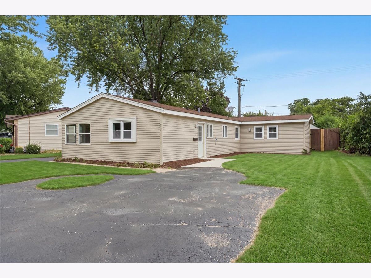  For Sale Wauconda Illinois, 693 Minerva Avenue