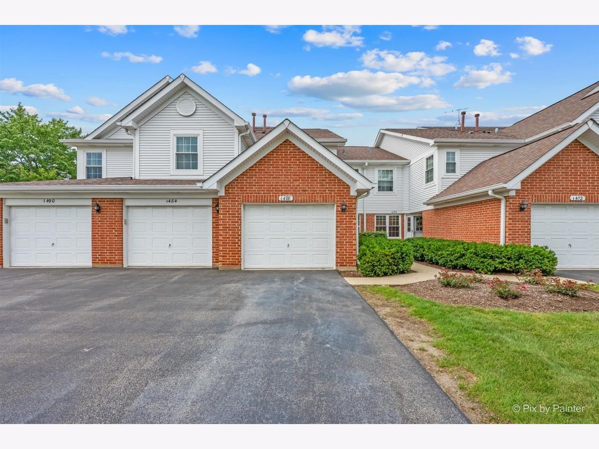 Townhomes & Condos For Sale Turnberry Manor Roselle Illinois, 1478 Winfield Way